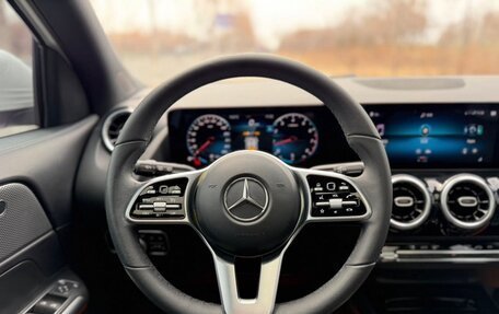 Mercedes-Benz GLA, 2022 год, 2 750 000 рублей, 13 фотография
