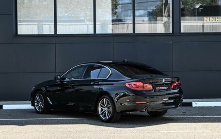 BMW 5 серия, 2019 год, 3 294 000 рублей, 2 фотография