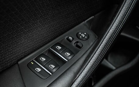 BMW 5 серия, 2019 год, 3 294 000 рублей, 14 фотография
