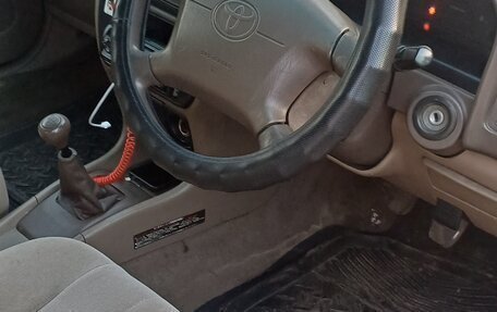 Toyota Vista, 1998 год, 300 000 рублей, 6 фотография