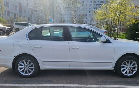 Skoda Superb III рестайлинг, 2013 год, 1 300 000 рублей, 5 фотография
