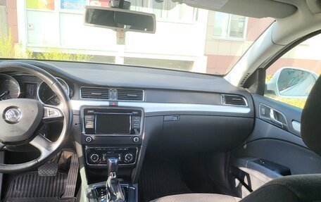 Skoda Superb III рестайлинг, 2013 год, 1 300 000 рублей, 17 фотография
