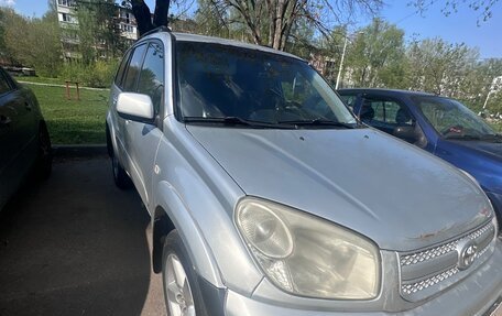 Toyota RAV4, 2005 год, 580 000 рублей, 1 фотография