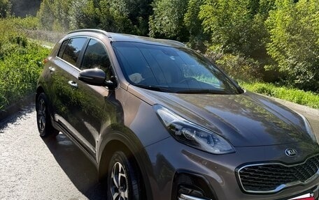 KIA Sportage IV рестайлинг, 2018 год, 2 100 000 рублей, 5 фотография