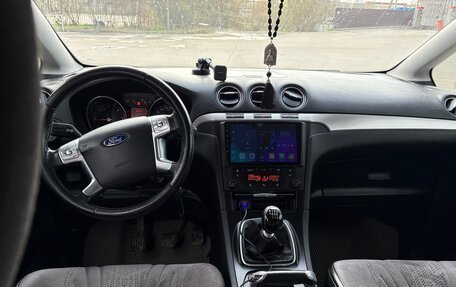 Ford S-MAX I, 2013 год, 850 000 рублей, 3 фотография