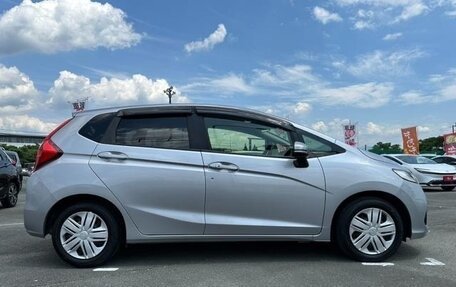 Honda Fit III, 2018 год, 810 000 рублей, 5 фотография