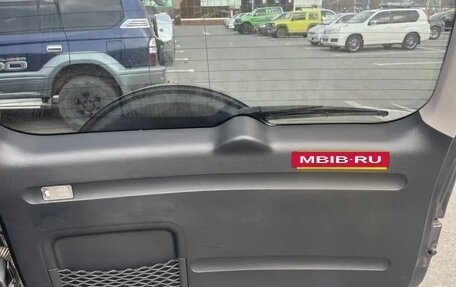 Toyota RAV4, 2011 год, 1 750 000 рублей, 9 фотография
