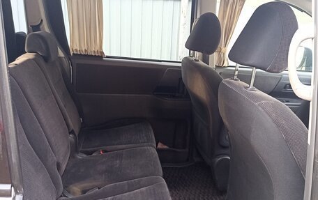 Toyota Noah III, 2010 год, 1 400 000 рублей, 12 фотография