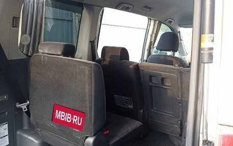 Toyota Noah III, 2010 год, 1 400 000 рублей, 14 фотография