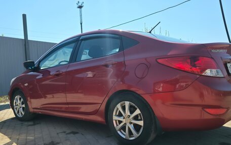 Hyundai Solaris II рестайлинг, 2011 год, 600 000 рублей, 5 фотография