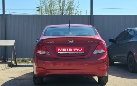 Hyundai Solaris II рестайлинг, 2011 год, 600 000 рублей, 4 фотография