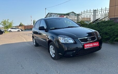 KIA Rio II, 2011 год, 739 000 рублей, 1 фотография