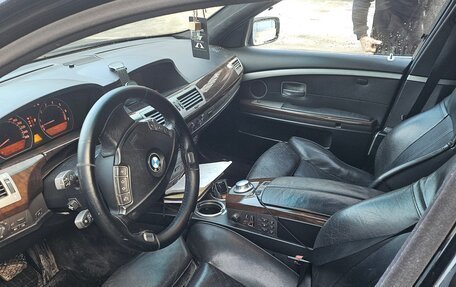 BMW 7 серия, 2004 год, 650 000 рублей, 6 фотография