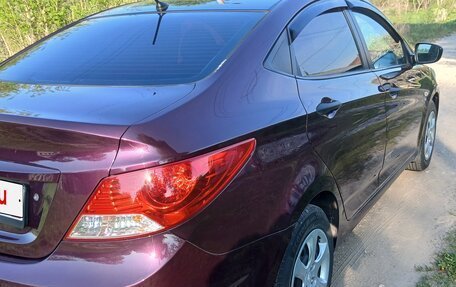 Hyundai Solaris II рестайлинг, 2011 год, 710 000 рублей, 3 фотография
