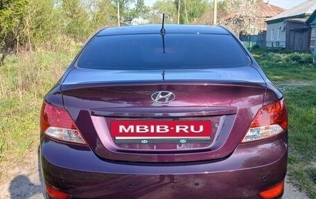 Hyundai Solaris II рестайлинг, 2011 год, 710 000 рублей, 2 фотография