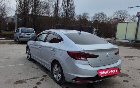 Hyundai Elantra VI рестайлинг, 2019 год, 1 700 000 рублей, 7 фотография