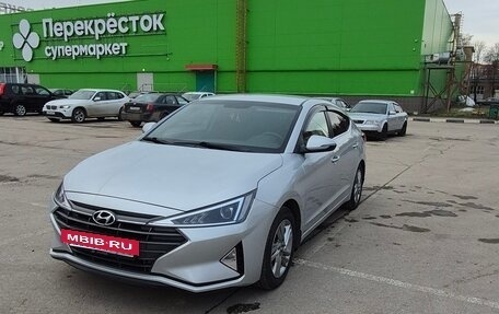 Hyundai Elantra VI рестайлинг, 2019 год, 1 700 000 рублей, 8 фотография