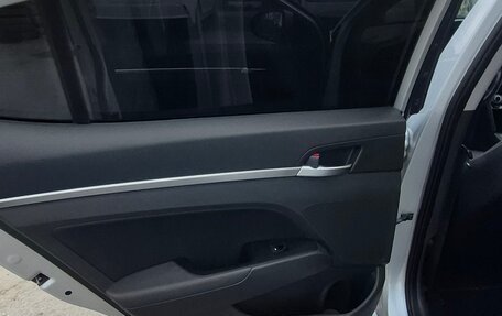 Hyundai Elantra VI рестайлинг, 2019 год, 1 700 000 рублей, 21 фотография