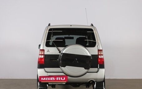 Mitsubishi Pajero Mini II, 2010 год, 854 000 рублей, 3 фотография