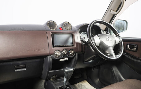 Mitsubishi Pajero Mini II, 2010 год, 854 000 рублей, 14 фотография
