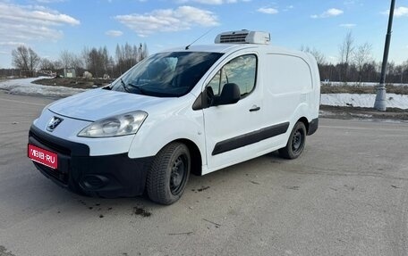 Peugeot Partner II рестайлинг 2, 2011 год, 460 000 рублей, 1 фотография