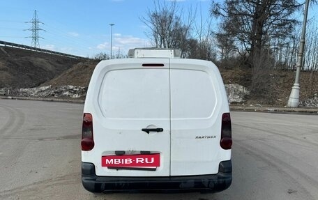 Peugeot Partner II рестайлинг 2, 2011 год, 460 000 рублей, 4 фотография