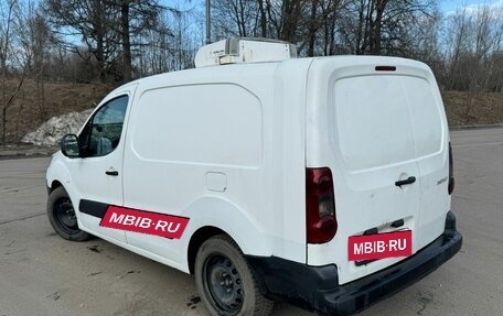 Peugeot Partner II рестайлинг 2, 2011 год, 460 000 рублей, 3 фотография