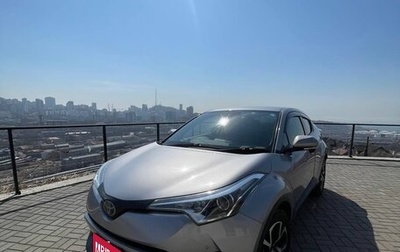 Toyota C-HR I рестайлинг, 2017 год, 1 550 000 рублей, 1 фотография