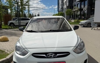 Hyundai Solaris II рестайлинг, 2013 год, 630 000 рублей, 1 фотография