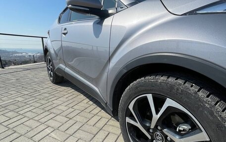 Toyota C-HR I рестайлинг, 2017 год, 1 550 000 рублей, 5 фотография