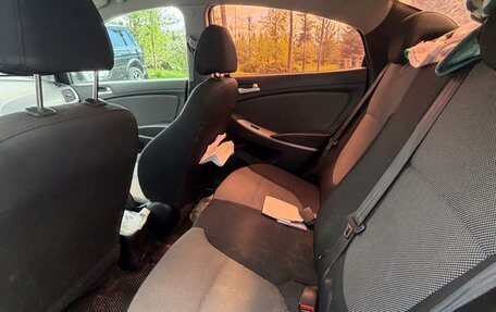 Hyundai Solaris II рестайлинг, 2013 год, 630 000 рублей, 11 фотография