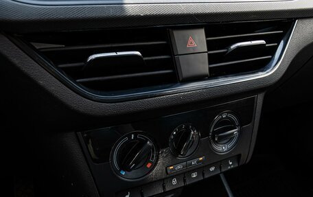 Skoda Rapid II, 2021 год, 1 595 000 рублей, 13 фотография