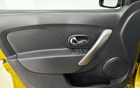 Renault Sandero II рестайлинг, 2014 год, 810 000 рублей, 7 фотография