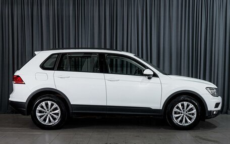 Volkswagen Tiguan II, 2019 год, 2 349 000 рублей, 5 фотография
