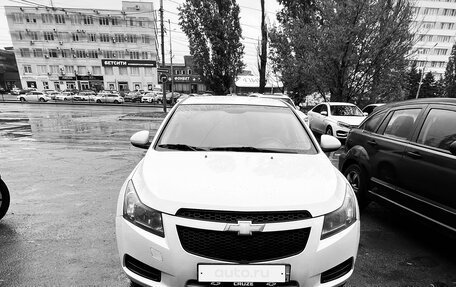 Chevrolet Cruze II, 2010 год, 695 000 рублей, 1 фотография