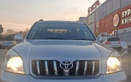 Toyota Land Cruiser Prado 120 рестайлинг, 2008 год, 2 349 000 рублей, 1 фотография
