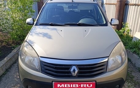 Renault Sandero I, 2012 год, 490 000 рублей, 1 фотография