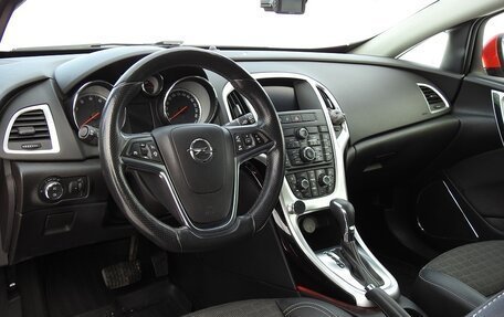 Opel Astra J, 2014 год, 1 300 000 рублей, 9 фотография