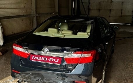 Toyota Camry, 2013 год, 1 600 000 рублей, 2 фотография