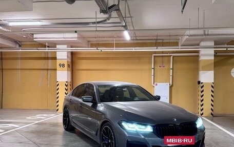BMW 5 серия, 2021 год, 6 999 999 рублей, 2 фотография