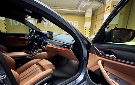 BMW 5 серия, 2021 год, 6 999 999 рублей, 10 фотография