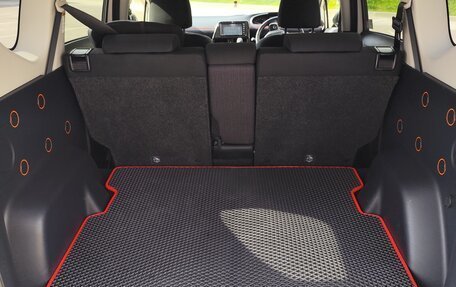 Toyota Sienta II, 2019 год, 1 490 000 рублей, 11 фотография