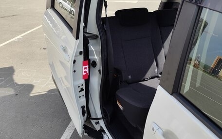 Toyota Sienta II, 2019 год, 1 490 000 рублей, 14 фотография