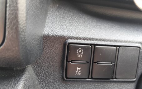 Toyota Sienta II, 2019 год, 1 490 000 рублей, 30 фотография