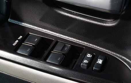 Toyota Land Cruiser 200, 2019 год, 7 899 999 рублей, 23 фотография
