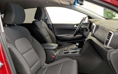 KIA Sportage IV рестайлинг, 2020 год, 2 450 000 рублей, 22 фотография
