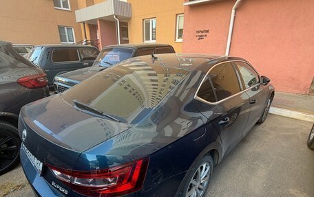 Skoda Superb III рестайлинг, 2018 год, 2 900 000 рублей, 2 фотография