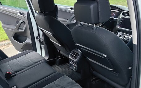 Volkswagen Tiguan II, 2018 год, 3 500 000 рублей, 18 фотография