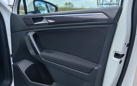 Volkswagen Tiguan II, 2018 год, 3 500 000 рублей, 24 фотография