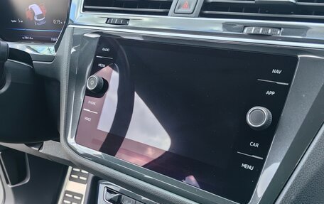 Volkswagen Tiguan II, 2018 год, 3 500 000 рублей, 23 фотография